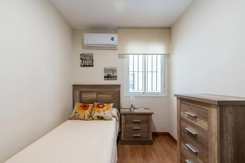 Miraflores Luxury Suites Севилья Экстерьер фото